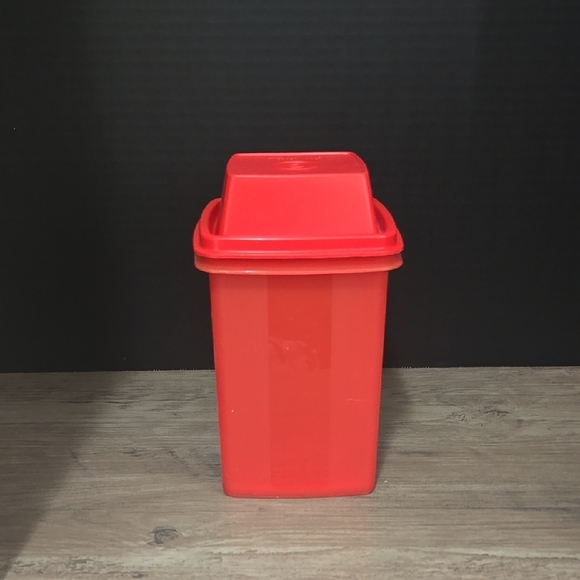 Tupperware Other - Tupperware Pick a Deli - Red - With insert - 1330, 1331 and 1332 Only used once